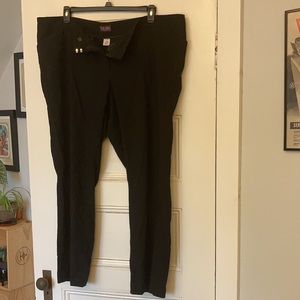 Roz & Ali Women’s Plus Black Dress Pants